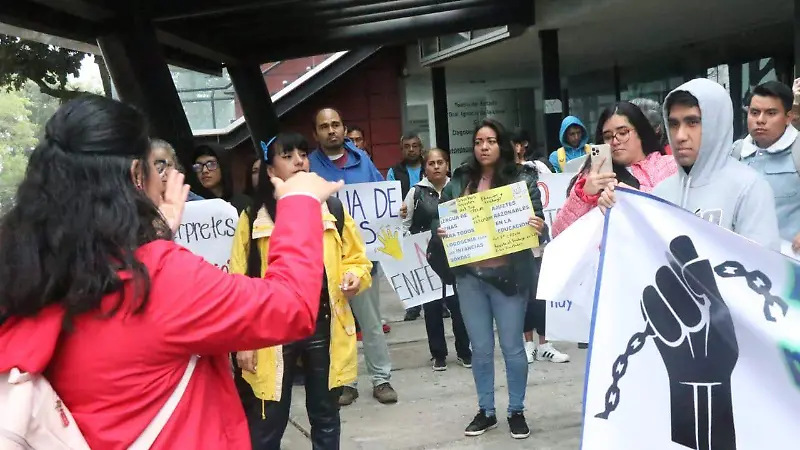 Comunidad sorda de Xalapa marcha por primera vez 